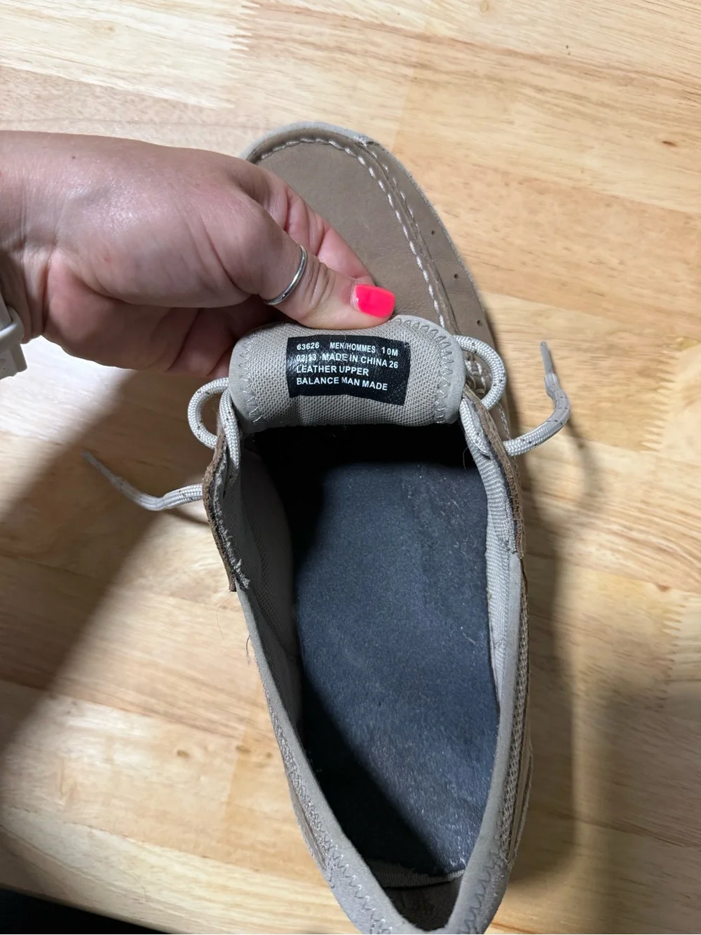 Clarks Men’s Size 10M Taupe Leather Casual Lace Up Comfort Shoes